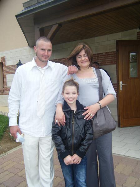 SANDRA AVEC SON COUSIN ET SA COUSINE